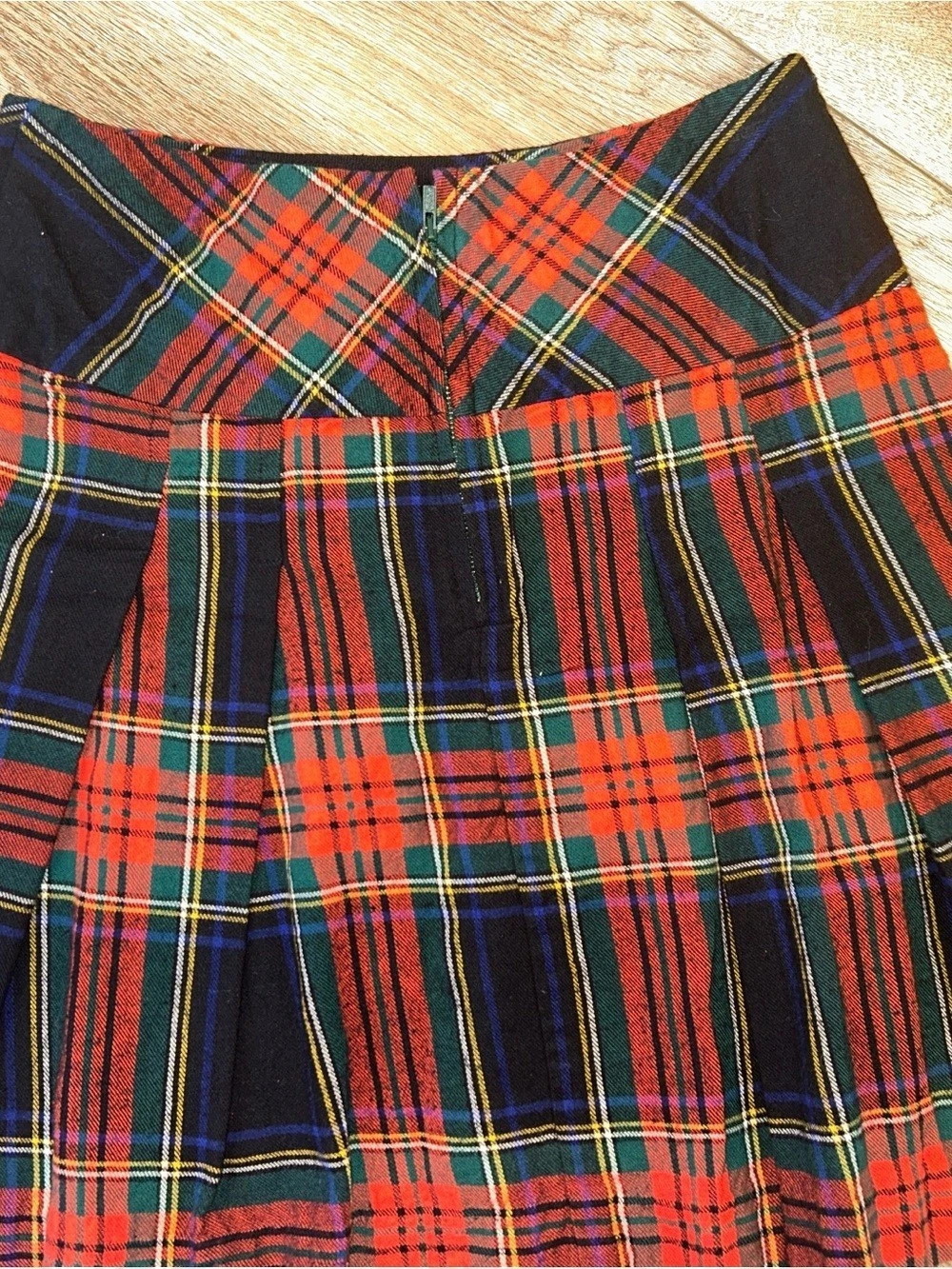 Tartan Plaid flannel Skirt in Red & Black - Picture 2 of 5